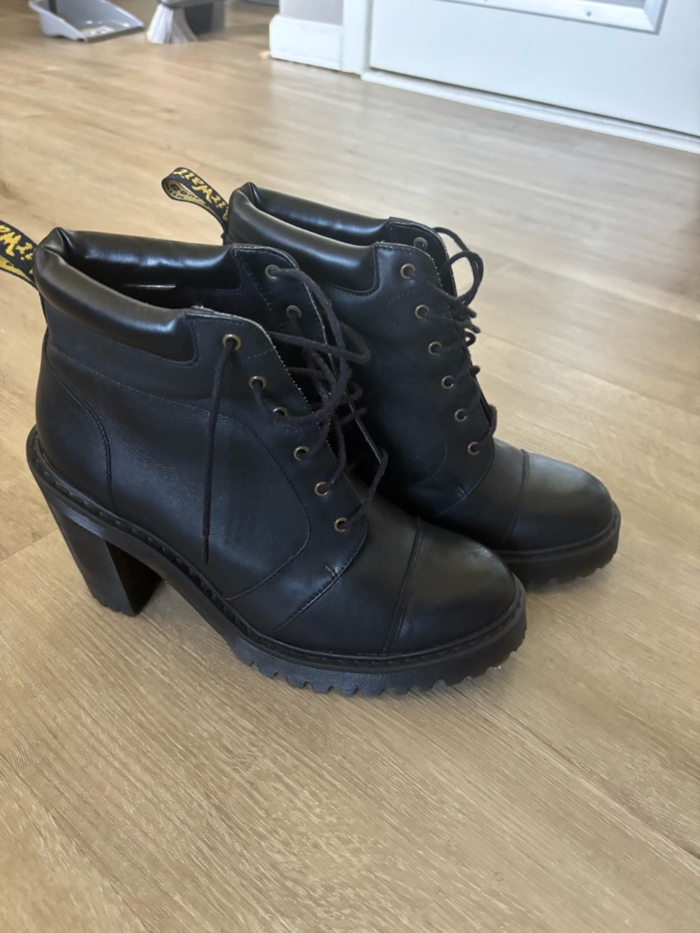 Dr. Martens Averil Leather Heeled Ankle Boots